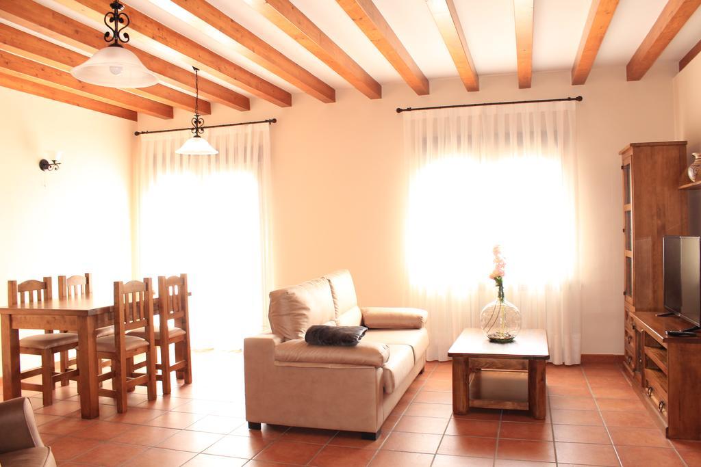 Apartamentos Los Rosales De Isabel Corral de Ayllón Kültér fotó